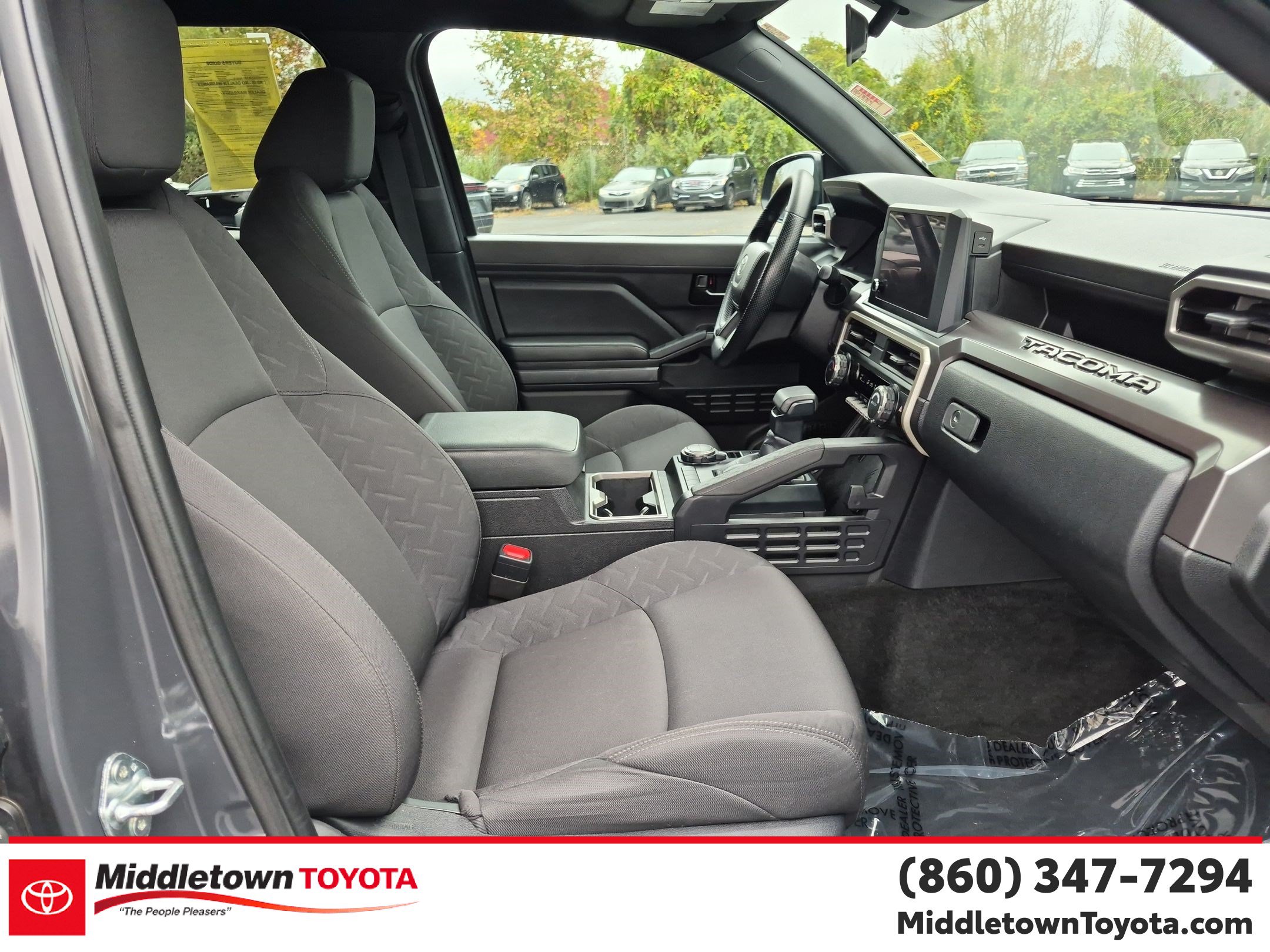 Used 2025 Toyota Tacoma SR5 AWD/4WD image 35