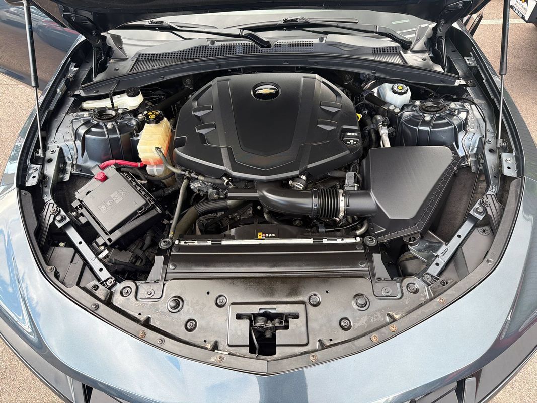 Used 2020 Chevrolet Camaro LT RWD image 20
