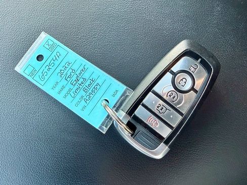 Used 2022 Ford Explorer Limited w/ Equipment Group 301A image 33