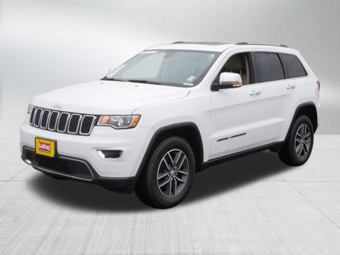 Used 2018 Jeep Grand Cherokee Limited AWD/4WD image 3
