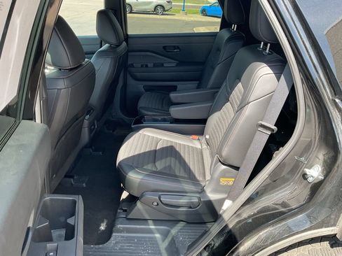 Used 2025 Nissan Pathfinder Rock Creek AWD/4WD image 19