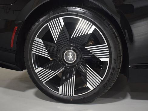 New 2024 Rolls-Royce Spectre w/ Spectre Launch Package image 9