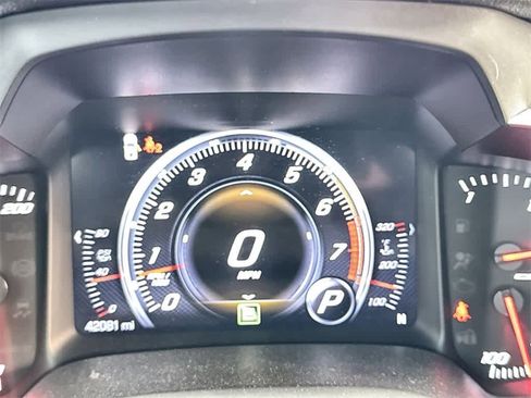 Used 2019 Chevrolet Corvette Stingray Coupe w/ 1LT image 20