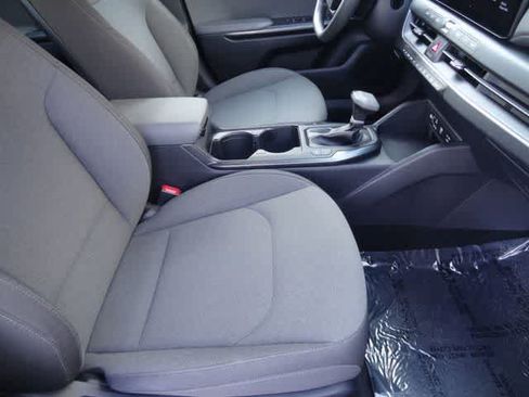 Used 2025 Kia K4 FWD image 13