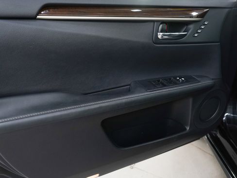 Used 2014 Lexus ES 350 w/ Premium Package image 20