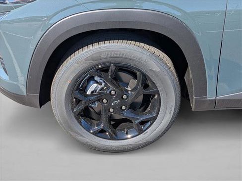 New 2026 Chevrolet Trax LT w/ Sunroof Package image 10