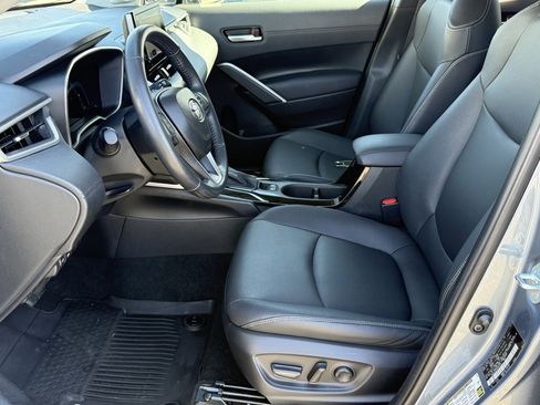Certified 2024 Toyota Corolla Cross XLE w/ Convenience Package image 19