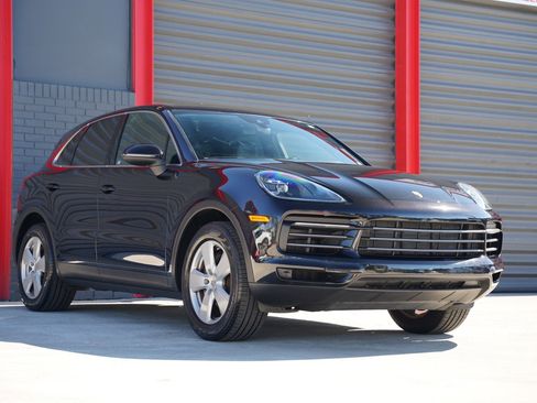 Used 2019 Porsche Cayenne image 7