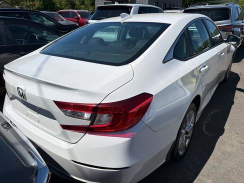 Used 2019 Honda Accord LX image 8