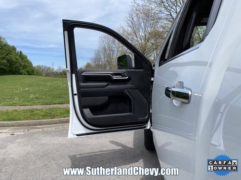 Used 2024 Chevrolet Silverado 2500 LTZ image 19