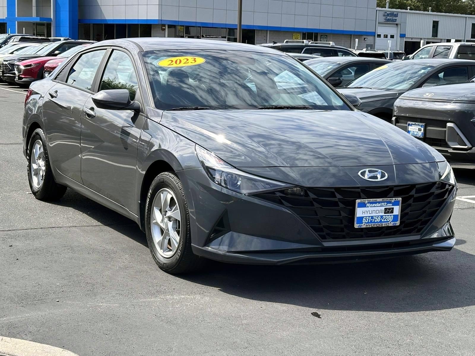 Used 2023 Hyundai Elantra SE FWD image 5