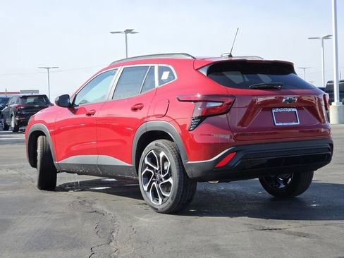 New 2026 Chevrolet Trax RS w/ Sunroof Package FWD image 23