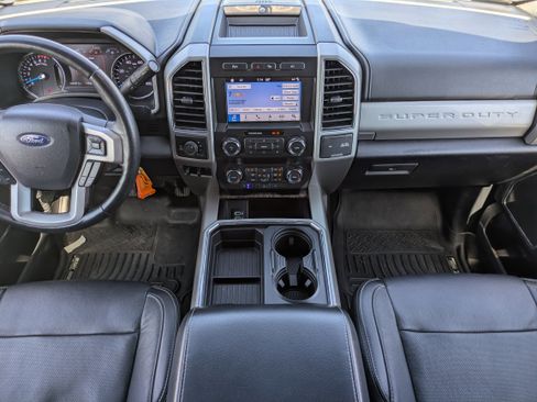 Used 2019 Ford F250 Lariat image 9
