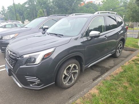 Used 2024 Subaru Forester Touring AWD/4WD image 4