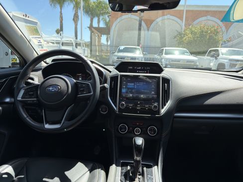 Used 2019 Subaru Crosstrek 2.0i Limited w/ Moonroof Package w/Navigation AWD/4WD image 19