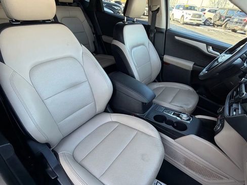 Used 2020 Ford Escape SEL FWD image 8