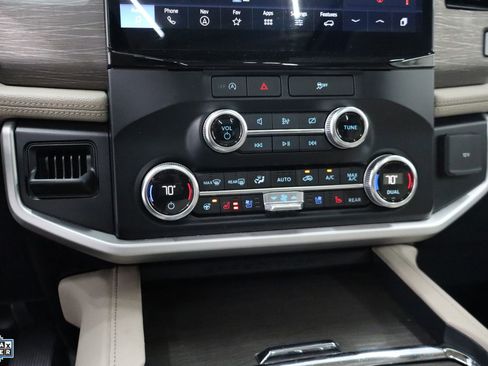 Used 2024 Ford Expedition Max Limited RWD image 23