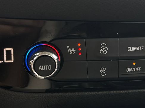 Used 2024 Buick Enclave Essence w/ Sport Touring Edition FWD image 14