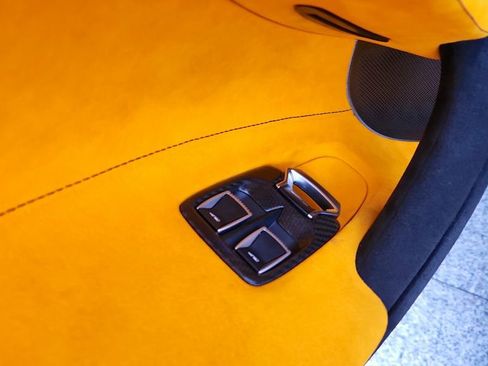 Used 2024 McLaren 750S Spider image 26