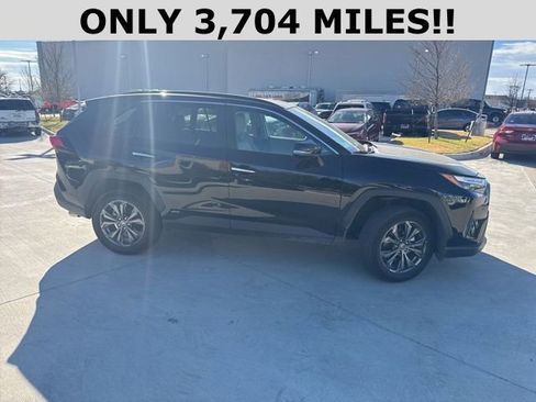 Used 2024 Toyota RAV4 Limited image 2