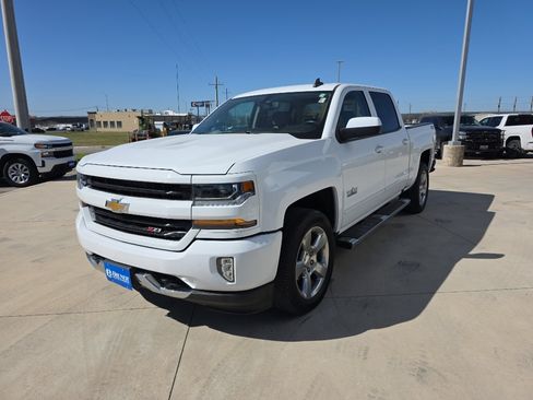 Used 2018 Chevrolet Silverado 1500 LT w/ Texas Edition image 3
