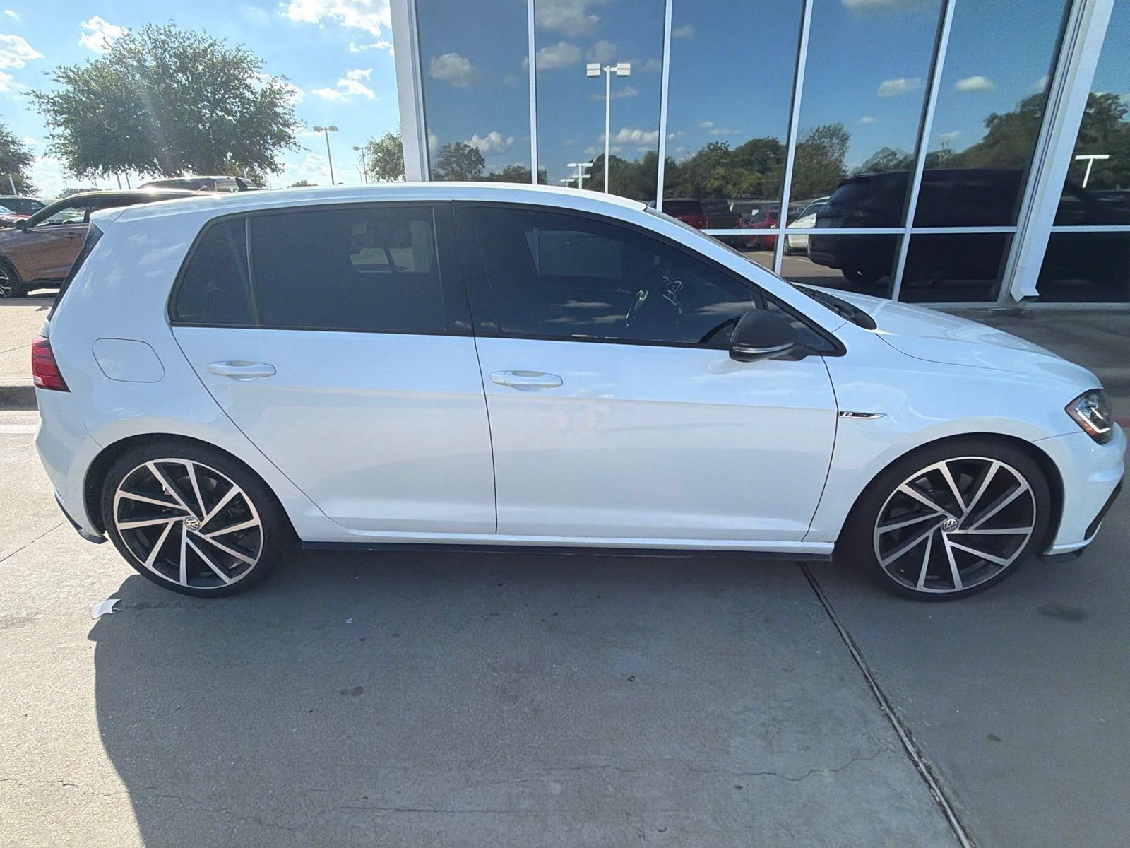 Used 2019 Volkswagen Golf R 4-Door AWD/4WD image 5