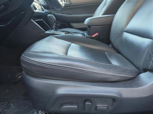 Used 2016 Subaru Outback 2.5i Limited image 12