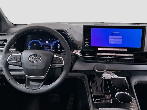 New 2025 Toyota Sienna XSE FWD image 20