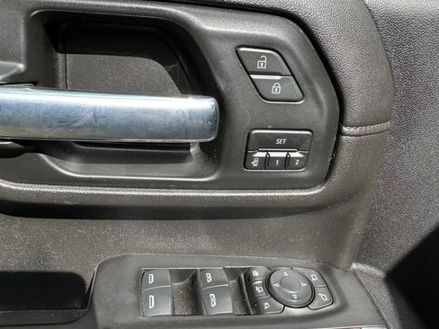 Used 2021 GMC Sierra 2500 Denali w/ Denali Black Diamond Edition image 12