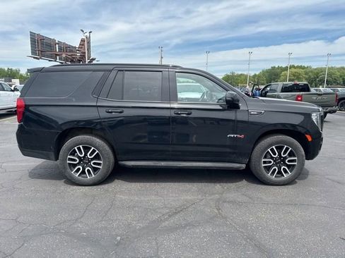 Used 2023 GMC Yukon AT4 AWD/4WD image 14