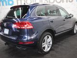 Used 2012 Volkswagen Touareg TDI image 6