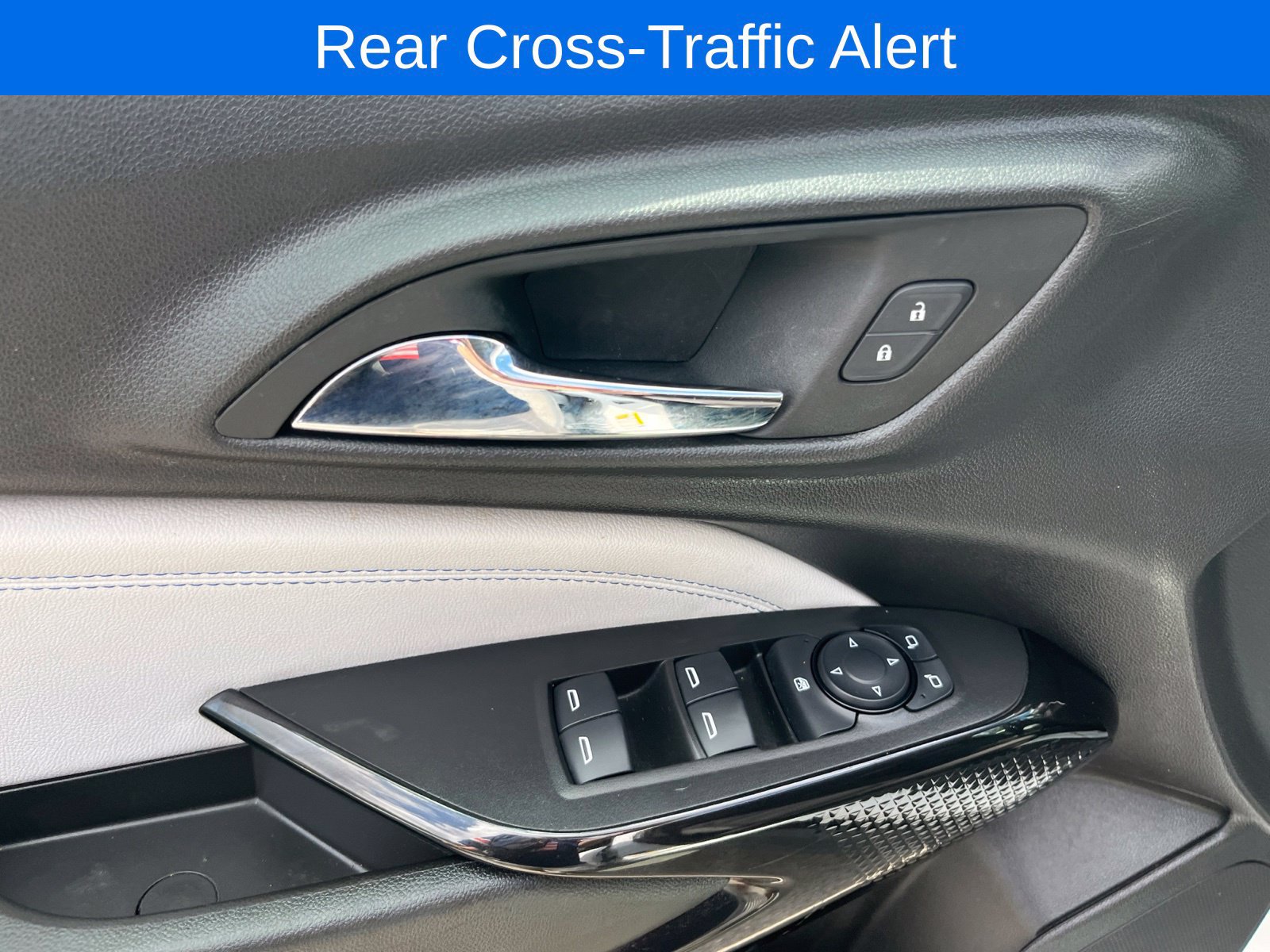Used 2024 Chevrolet Trax LT w/ Driver Confidence Package FWD image 14