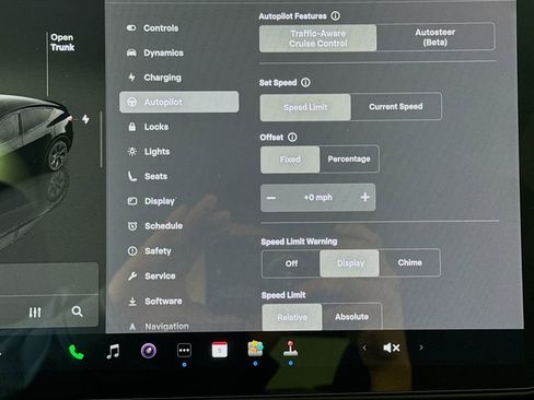 Used 2024 Tesla Model Y Long Range image 14