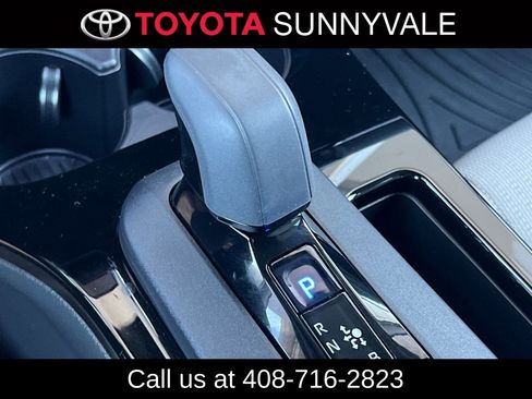 Used 2024 Toyota Prius LE image 25