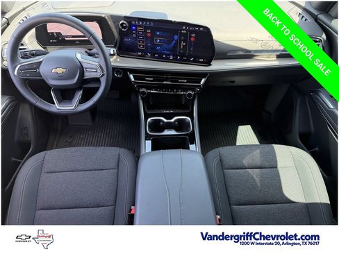 Used 2026 Chevrolet Traverse LT FWD image 10