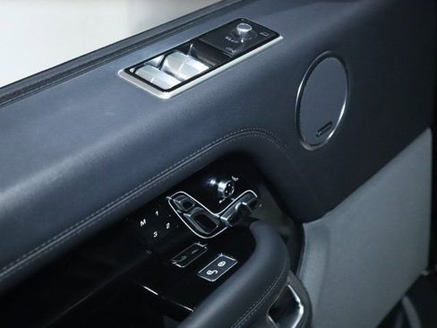 Used 2019 Land Rover Range Rover Long Wheelbase Supercharged image 31