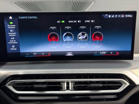 Used 2023 BMW i4 eDrive40 w/ M Sport Package image 28