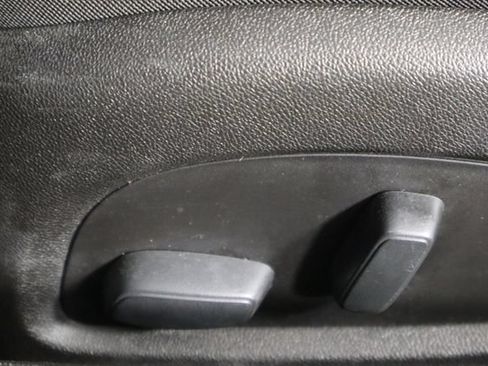 Used 2019 Chevrolet Camaro LT RWD image 28