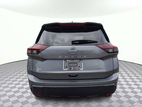 Used 2025 Nissan Rogue SV AWD/4WD image 5