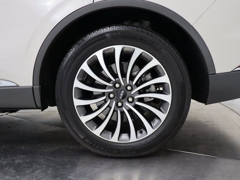 Used 2022 Lincoln Aviator Reserve image 50