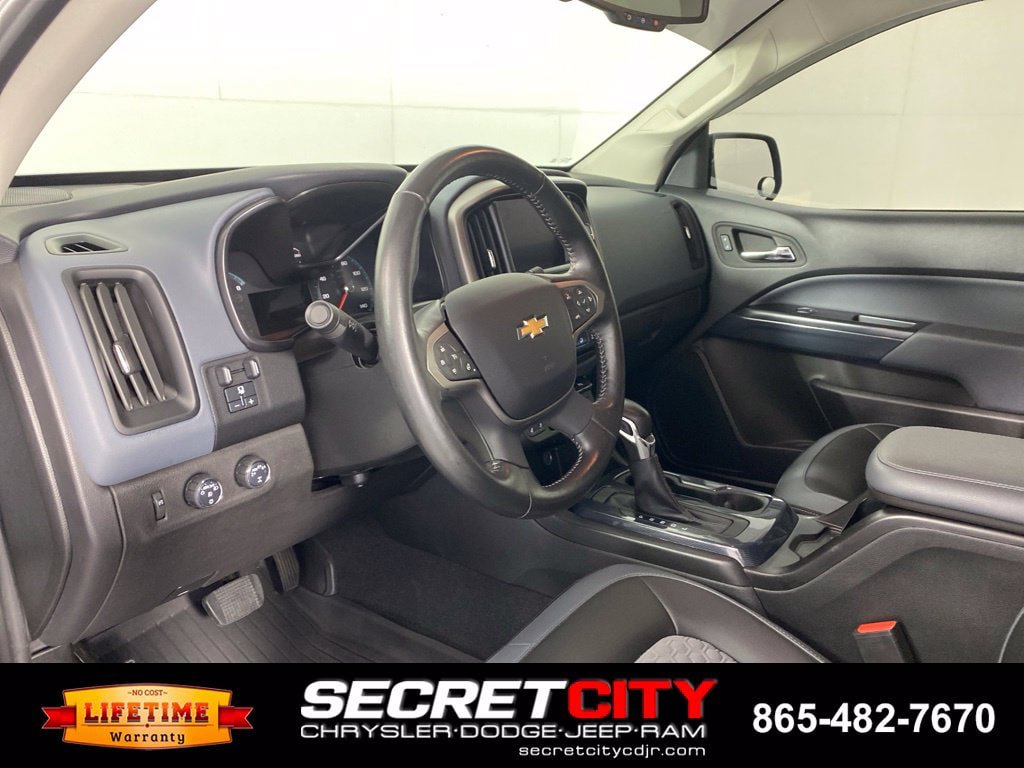 Used 2022 Chevrolet Colorado Z71 AWD/4WD image 11