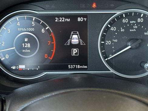 Used 2024 Nissan Versa SV FWD image 24
