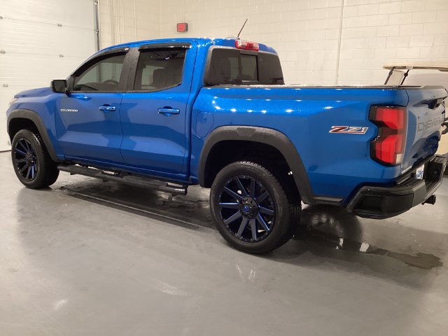 Used 2023 Chevrolet Colorado Z71 w/ Z71 Convenience Package 2 AWD/4WD image 4