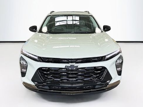 New 2026 Chevrolet Trax ACTIV w/ Sunroof Package image 4