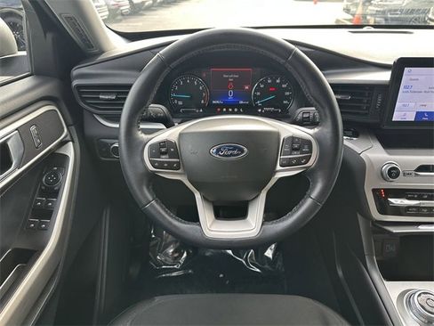 Certified 2022 Ford Explorer XLT image 14