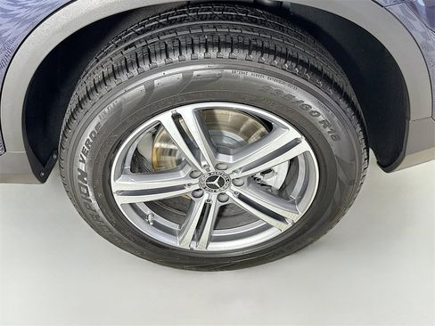 Used 2021 Mercedes-Benz GLC 300 4MATIC w/ Premium Package image 29