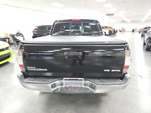 Used 2013 Toyota Tacoma 4x4 Double Cab w/ SR5 Pkg image 4