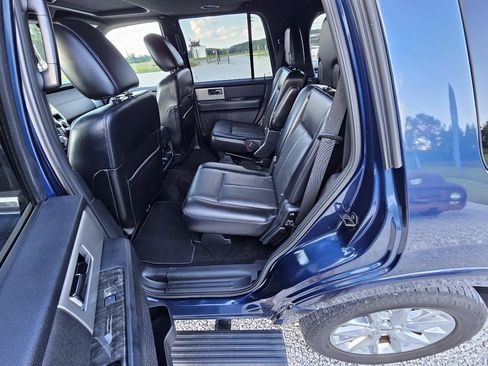 Used 2017 Ford Expedition Limited w/ Equipment Group 301A RWD image 18