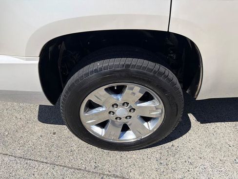Used 2013 GMC Yukon Denali AWD/4WD image 17