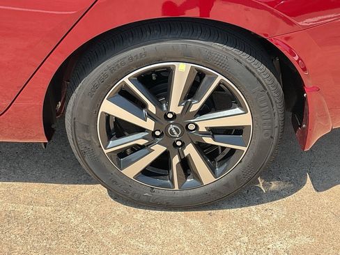 New 2025 Nissan Versa SV w/ Trunk Package image 8